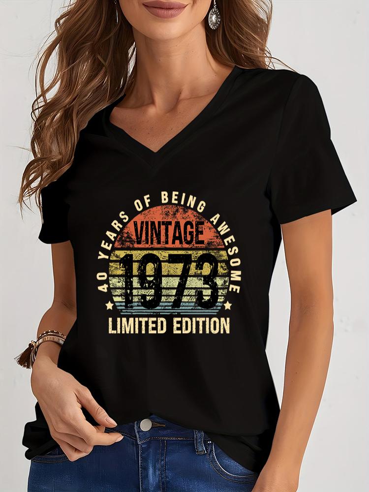 Retro Funny Tshirts Graphic 40 Years of Being A Awesome Limited Edition 1970-1979 Vintage Style V Neck Casual Funny Shirt Female