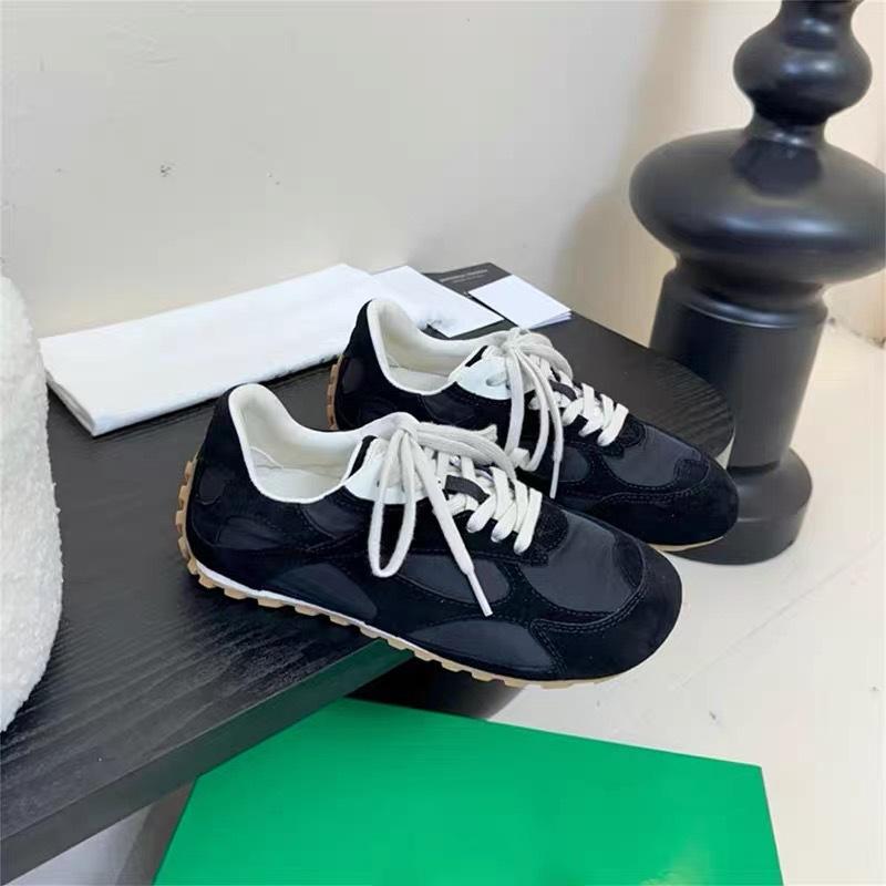 

Cowhide~ Grape mother flat bottom inner height increase 3.5cm cute mango head lace-up casual style sports shoes women s German training shoes 40