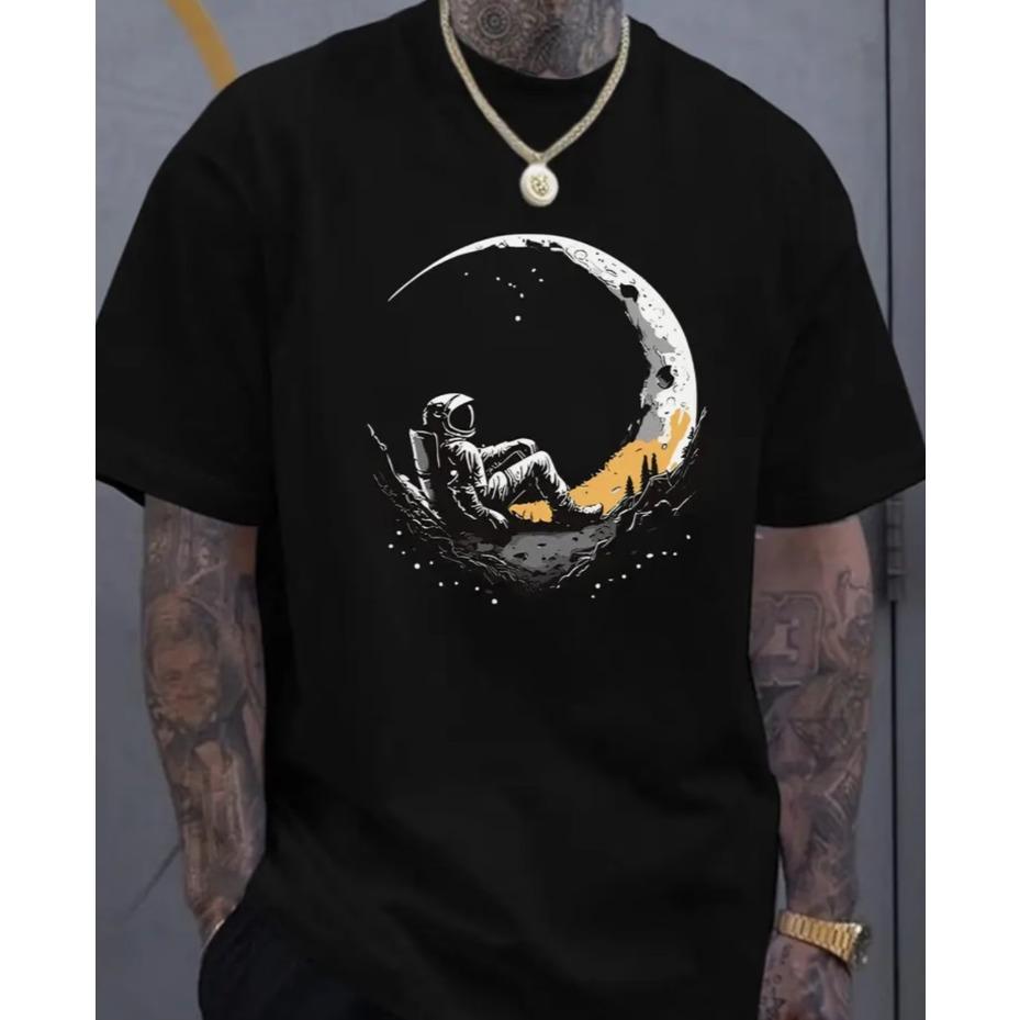 Tshirt For Plus Size Unisex A Comfortable Astronaut Moon Print Tee For Summer Casual Wear Tshirts