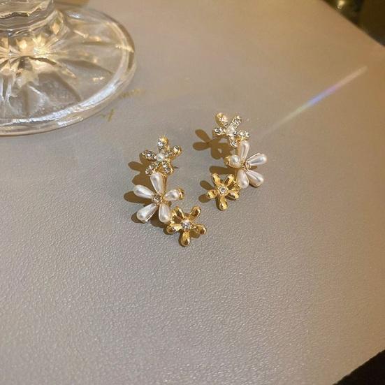 1 Pair Stud Earrings for Women, Micro-Paved Cubic Zirconia Flower Design Ear Studs, Jewelry Gift for Daily Wear