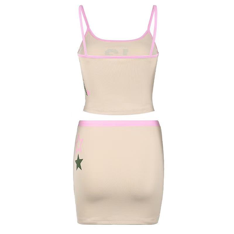 American Spicy Girl Slimming Color Block Letter Print Camisole & Low Waist Drawstring Midi Skirt Set
