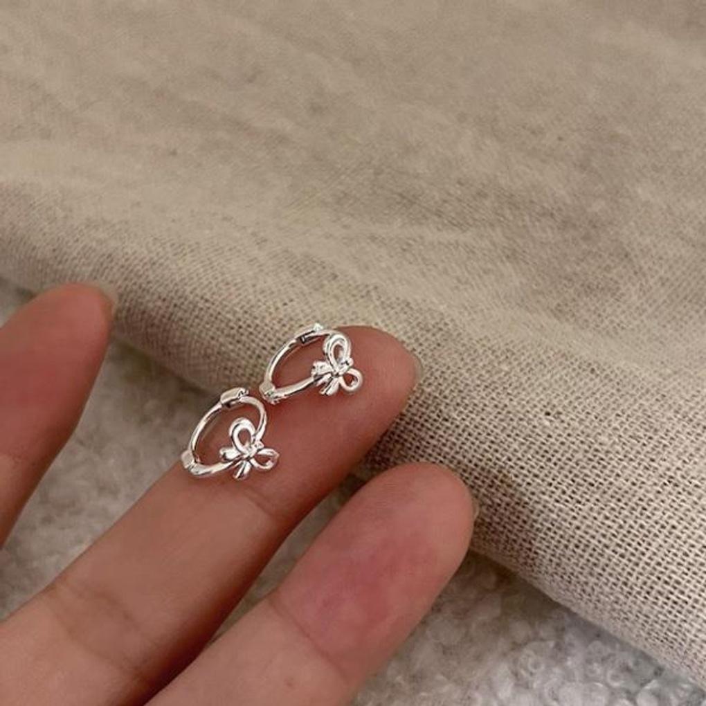 Women's Daily Mini Line Ribbon Hoop Earrings (2 colors)