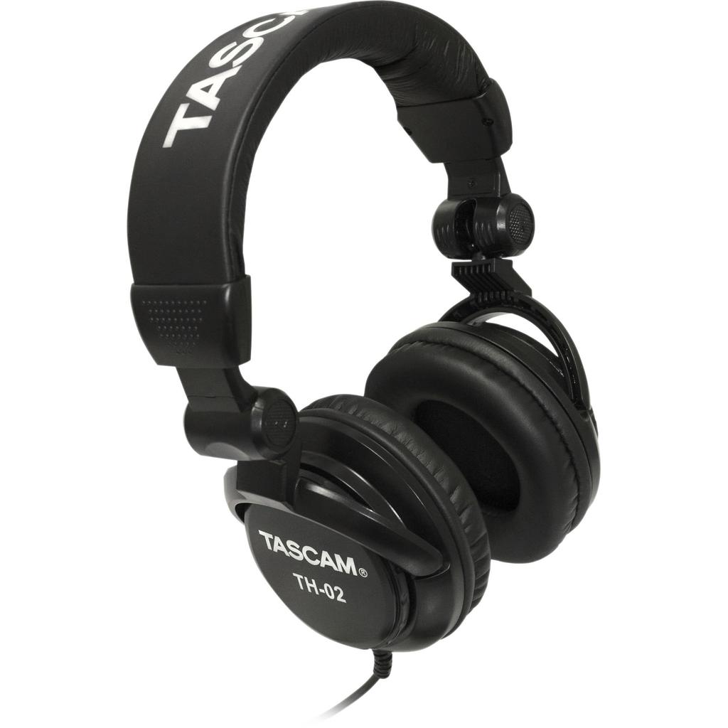TASCAM TH-02 Sealed Stereo Monitor Headphones Black Foldable Youtube Music Production Live Streaming DTM