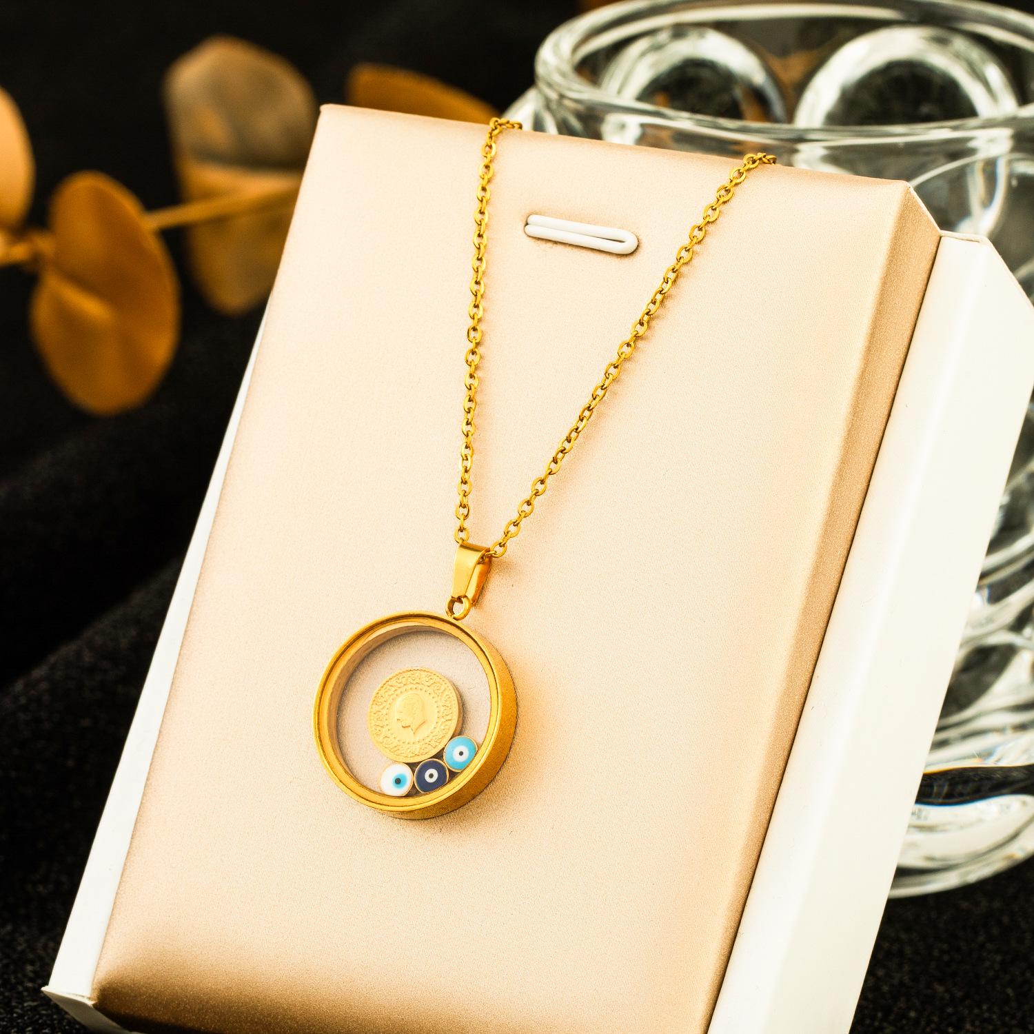 

Двухцветная подвеска из титановой стали «Бабочка и Древо жизни» на позолоченной цепочке