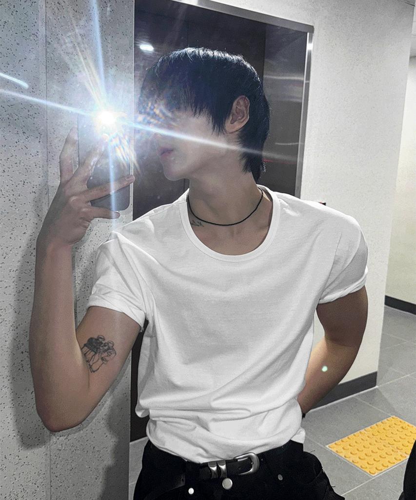Siaosiko Crop Muscle Fit T-Shirt - White
