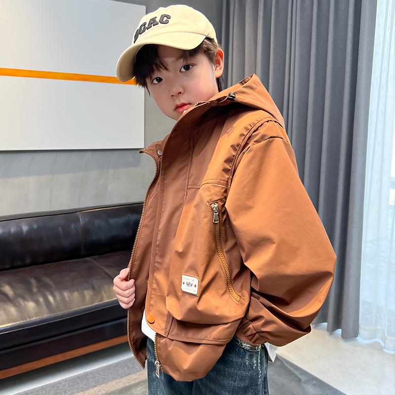 Boys' Outerwear, New Spring Clothing, Children's Spring Hooded Windbreaker Jacket, Big Children's Top, Stylish Spring and Autumn Fashion Trend