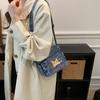 Koreanische Version Denim Crossbody-Tasche mit süßer Katzenstickerei – Verstellbarer Riemen, Kleine Sling-Tasche mit mehreren Taschen für Damen