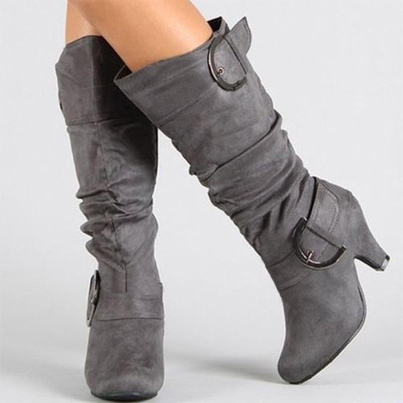 Botas de Inverno Femininas 2026 Moda Sexy Lady Botas de Cano Médio Salto Alto Camurça Sintética Fivela Botas Curtas Botas de Neve Peludas Mulheres