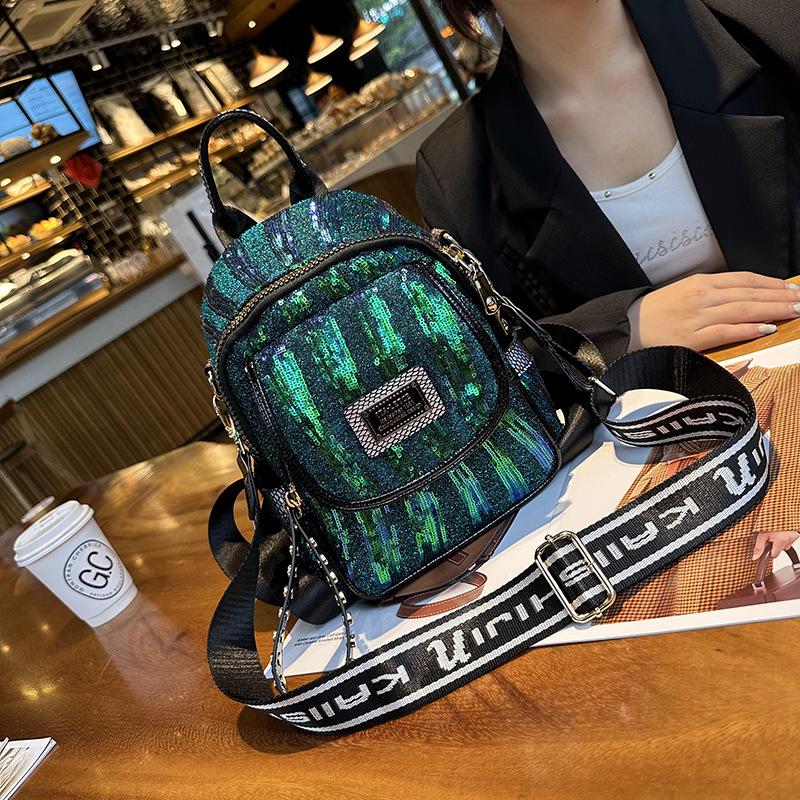 Sac à dos à paillettes de style occidental: Petit sac en cuir véritable haut de gamme à la mode 2023, sac à dos de niche pour femme polyvalent et tendance.