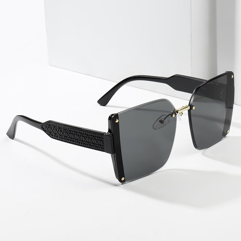 New large-frame square polygonal sunglasses UV-proof sunglasses that women's simple fashion trimming