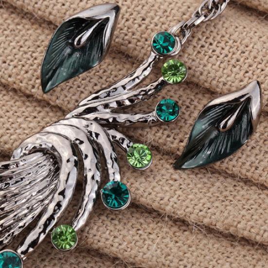 Retro Tibetan Leaf Peacock Crystal Rhinestone Drop Earrings Short Necklace Set
