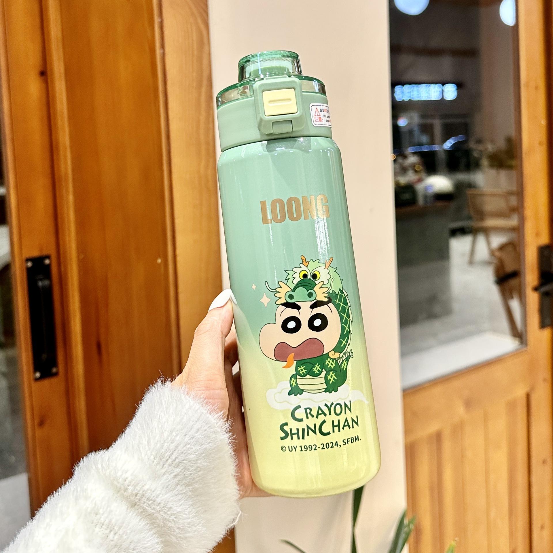 

Crayon Small New Shadow Special Double Drink Термос Чашка Новая Летняя Портативная Мультяшная Чашка Для Воды Дети Идут В Школу Прямой Питьевой Стакан 600ml