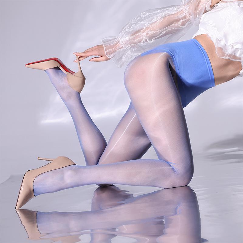 

Aurora 360 Seamless Pantyhose - Ultra-Thin, Silky, Transparent Toe Shaping for Women Open-Crotch (up to 130 lbs)