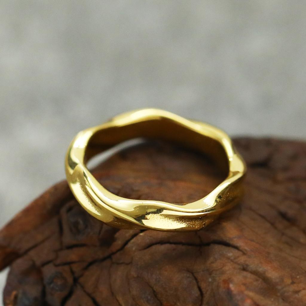 Punk Fashion Stainless Steel Twist Simple Ring for Women Vintage Simple Couples Finger Ring Men Biker Jewelry