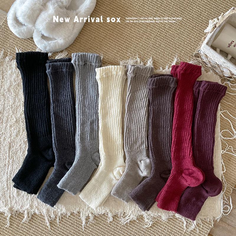 Women's Autumn and Winter Knitted Ankle Socks, Ankela Red Dui Dui Warm and Versatile White Calf Gloves