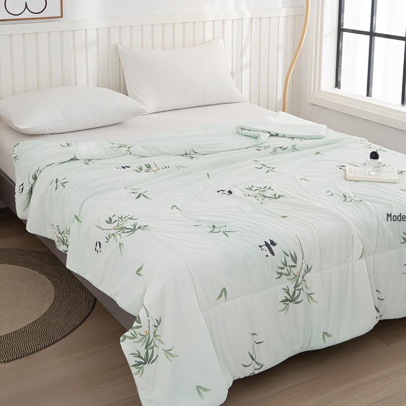 FIRS Silky Cool-Touch Lightweight Quilt - Little Panda