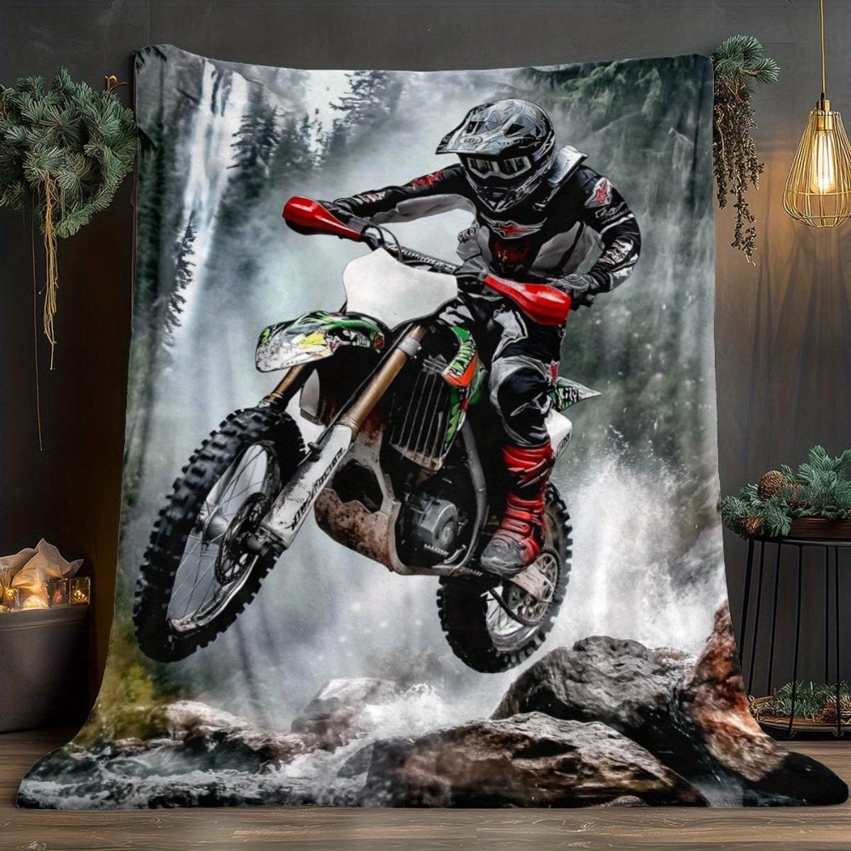 

1pc Motorbike Rider in Action Blanket-Lightweight Flannel Home Furnishings Bedding Blanket Suitable for Sofas Beds Travel Camping Living Roo 130x150cm