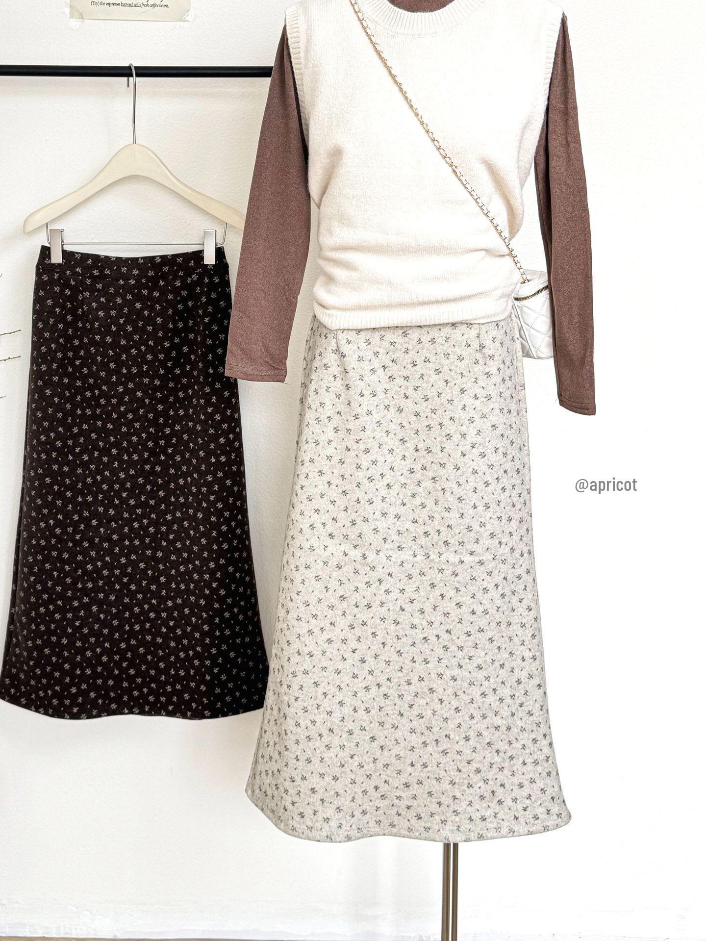 

Winter Floral Woolen A-line High-Waisted Slimming Long Skirt One Size абрикосовий