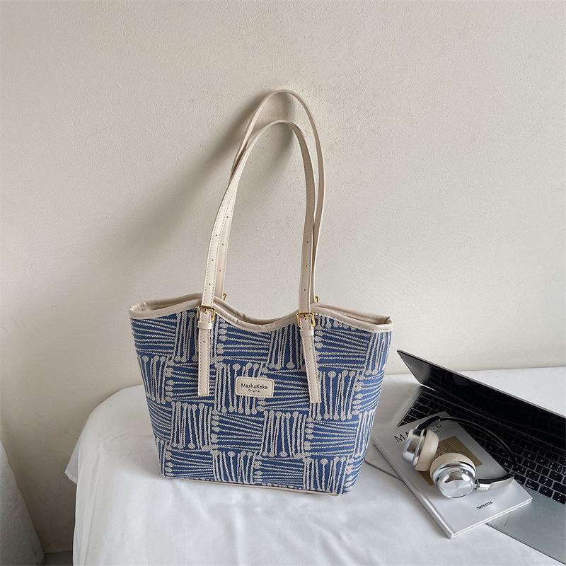 Striped canvas bag women's large-capacity new autumn and winter versatile casual shoulder bag college student class tote bag