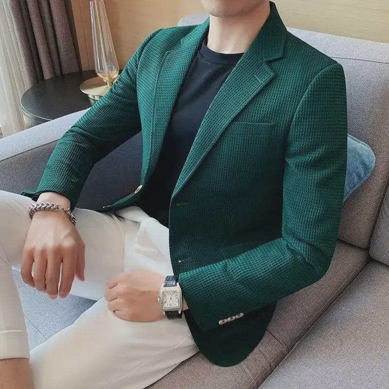 Men's Korean-Style Casual Suits: Trendy, Solid Color Jackets for Autumn/Winter - Versatile, Comfortable, and Stylish.
