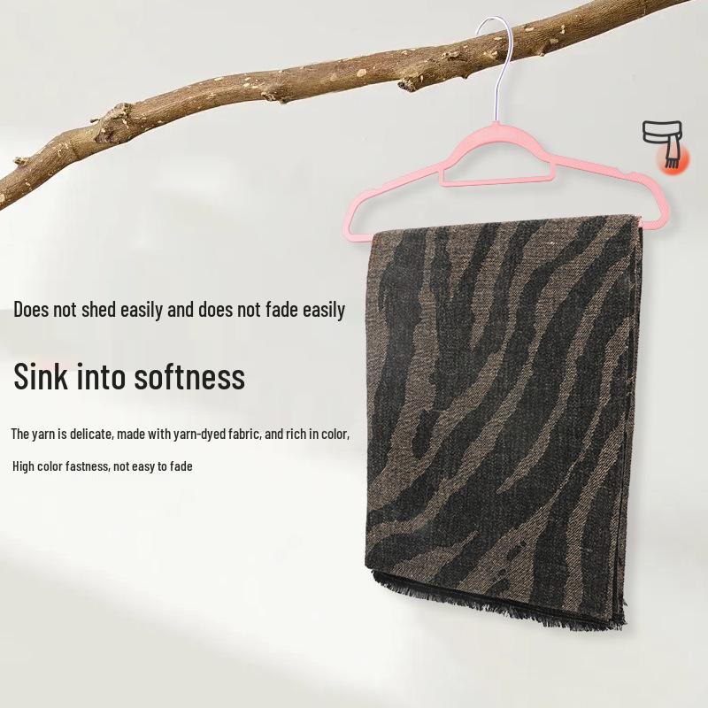 250g Jacquard Leopard Print Cashmere Scarf - Luxurious, Warm, and Versatile Women's Shawl for Autumn/Winter