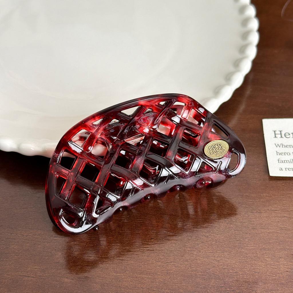 Handmade Acetate Chic Hair Claw Clips For Effortless Updos In Fashionable Colors