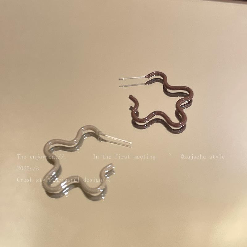 Blue Flower Stud Earrings - Women's Summer Beach Style Accessory with Dopamine Niche Design in Pink