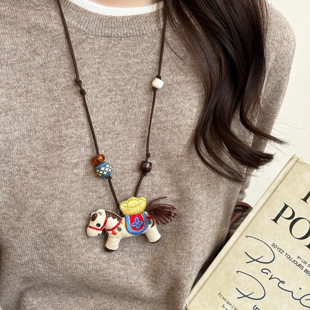 High-End Wooden Bead & Resin Horse Necklace - Luxurious Sweater Chain with Unique Design