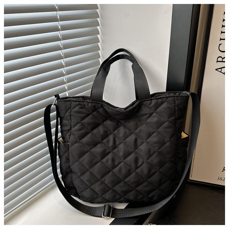 Stylish Large-capacity Embroidery Thread New Simple Diamond Cotton Trendy Crossbody One Shoulder Portable Tote Bag Woman