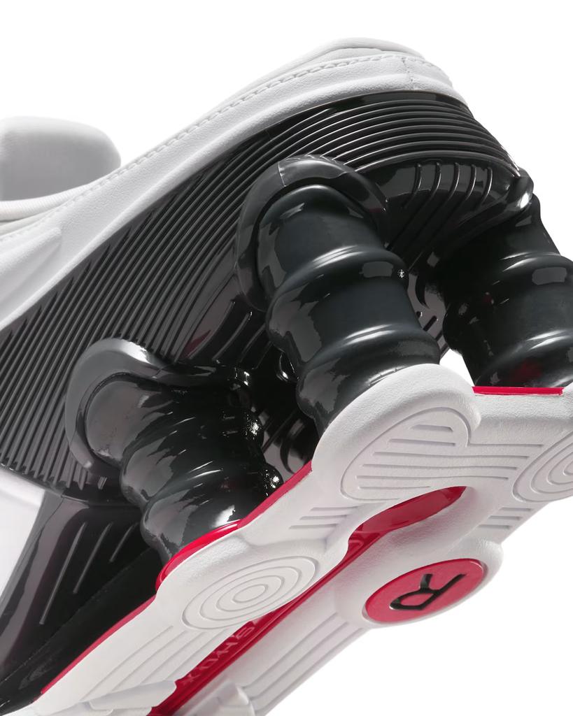 IM5420-100 Martine Rose Nike Shox MR4 Alb Roșu Varsity (Femei)
