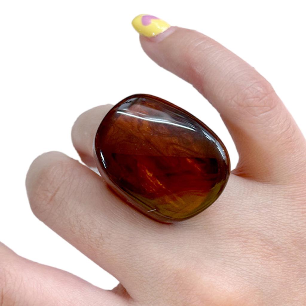 Vintage Geometric Resin Ring Lightweight Design Amber Tone Jewelry Gift Comfort Fit Retro Resin Accessory For Women Men