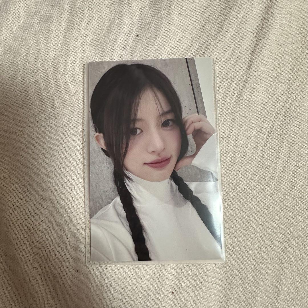 

[USED] illit Minju Super Real Me Universal Studios Lucky Draw Winning Trading Card