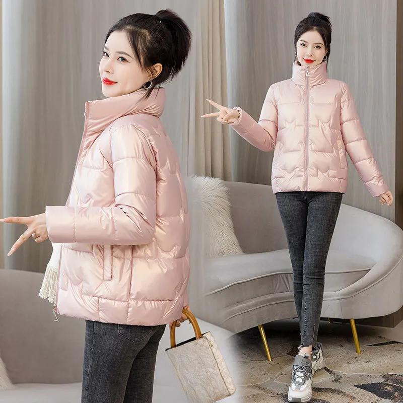 Plus Size 5XL Vinter glanset engangs polstret jakke for kvinner Kort stående kragejakke Koreansk versjon av den tykke dunjakken for kvinner
