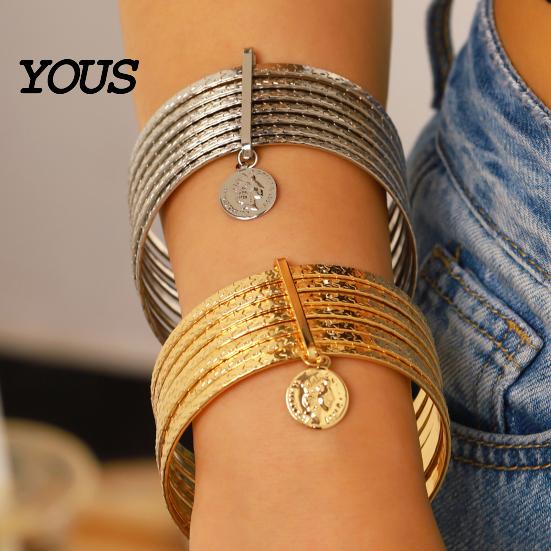 Vintage Inspired Bracelet Women with Portrait Coin Pendant, Multi-Layer Surround Check Pattern Stacking Effect Bangle, Electroplated Elastic Fit Wrist