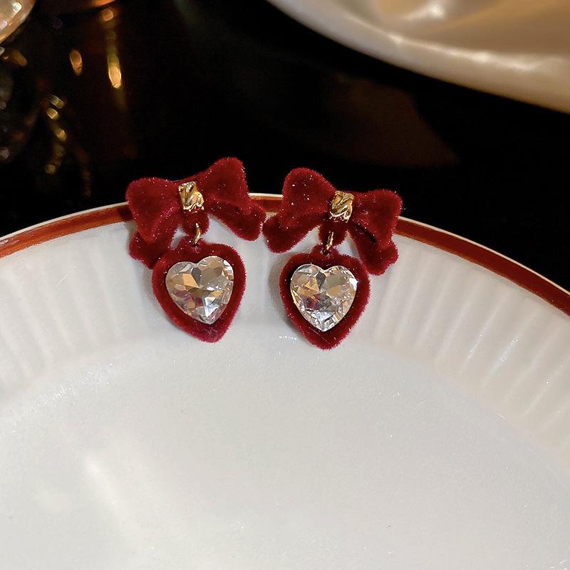 Silver Needle Zircon Flower Pearl Earrings New Year's Light Luxury High-end Stud Earrings Retro Temperament Red Earrings Women