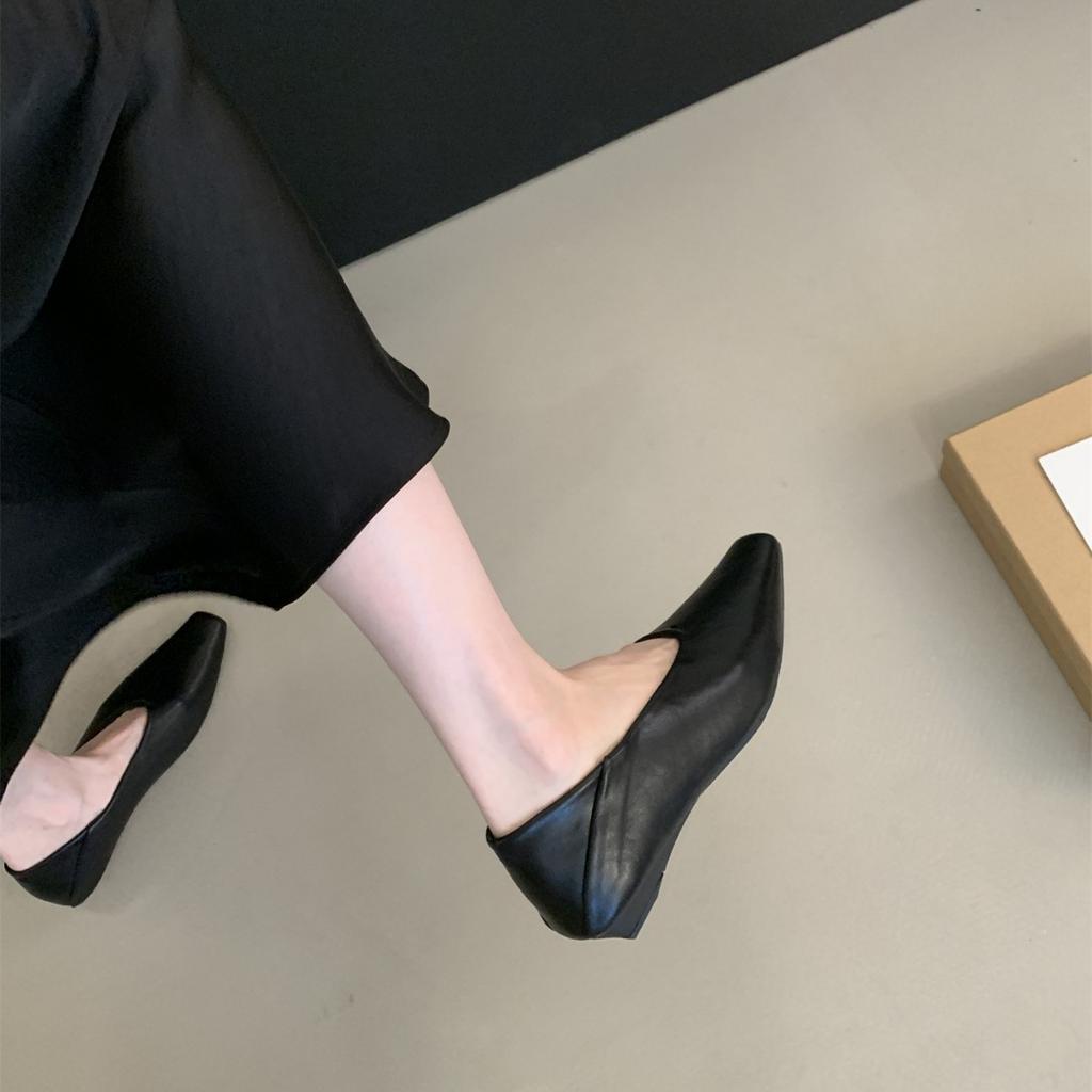 Płytkie miękkie skórzane pojedyncze buty damskie 2025 jesień cienkie buty z kwadratowym noskiem retro na niskim obcasie buty babci super miękkie francuskie buty do pracy