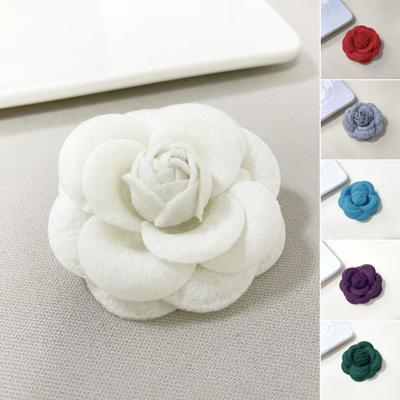 Spilla da donna in tessuto a forma di camelia antiscivolo resistente all'usura per abito, sciarpa, colletto del cappotto, cappello, decorazione per feste di ballo