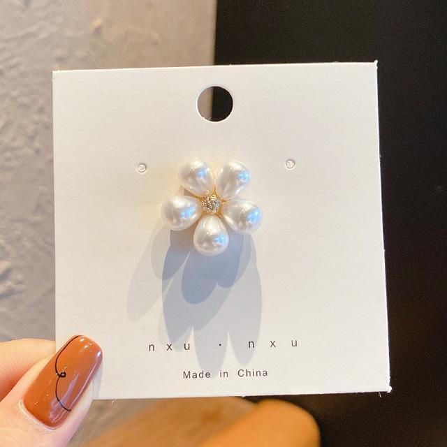 Exquisite Brooch Corsage Pin Fixed Clothes Accessories Anti -Light Buckle Flowers Animal Imitation Pearl Zircon Brooch
