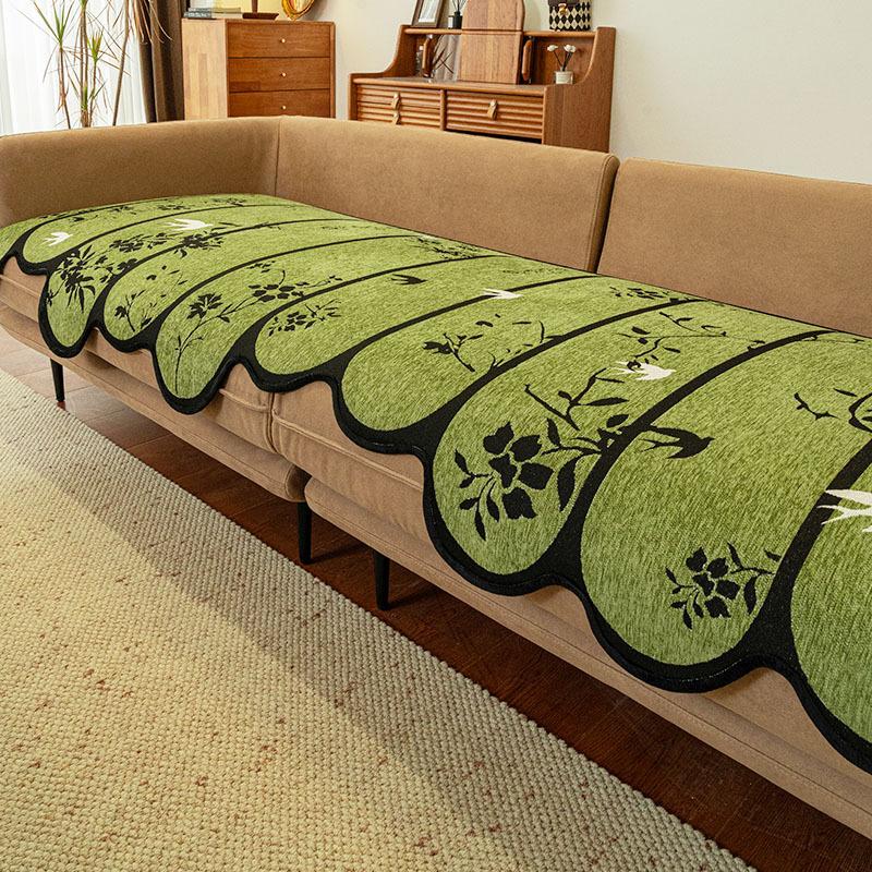 

Medieval Sofa Cushion Universal In All Seasons New Light Luxury High Sense One Piece Retro French Combination Seat Cushion 90*90cm