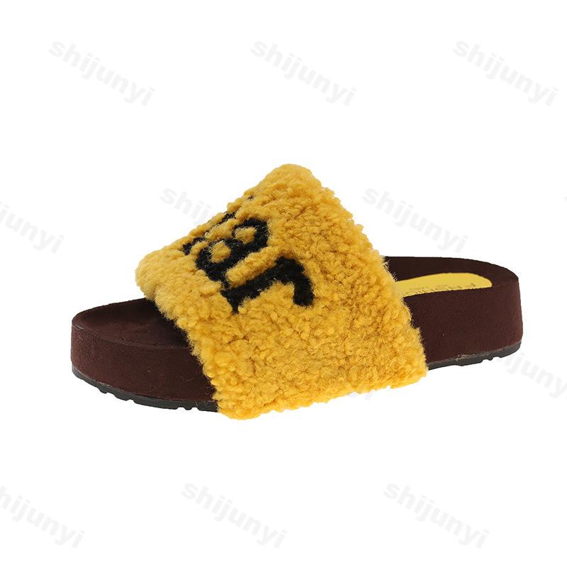 Fashion Women's Fashion Plush Shoes 2025 Autumn New Outdoor Non Slip Cotton Slippers Comfortable Height Increase Platform Casual Shoes