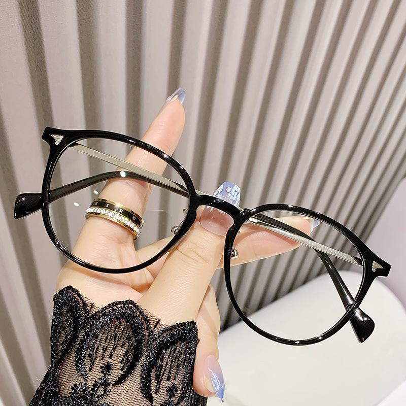 2Pcs Ultra-Light Comfortable  Eyewear Small Retro Round Pure Titanium Optical Prescription Glasses Frame Men And Women