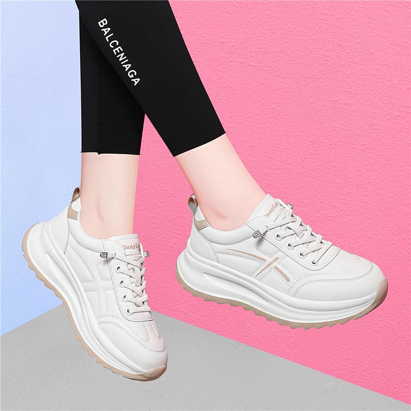 Temperament casual sports shoes women's spring new little white shoes women's lightweight soft-soled wear-resistant travel shoes women's running shoes