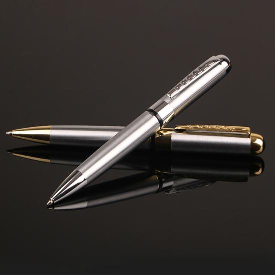 1,0 mm kuličkové pero Hladké psaní Rychlé schnutí Konstantní inkoust Rotující jádro ven Poznámka Vyměnitelné kulové pero do školy.