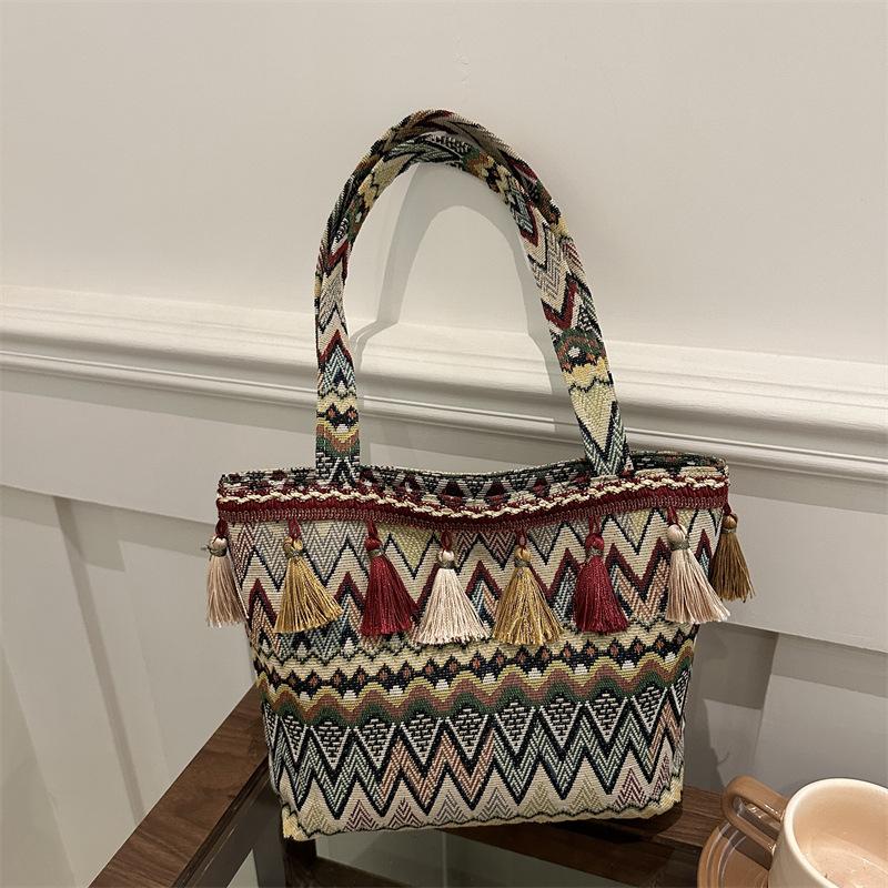 2025 Herbst- und Winter-Neue Tasche Quaste Einzelne Schulter Achseltasche Große Kapazität Gemüsekorb Arbeits-Pendlertasche