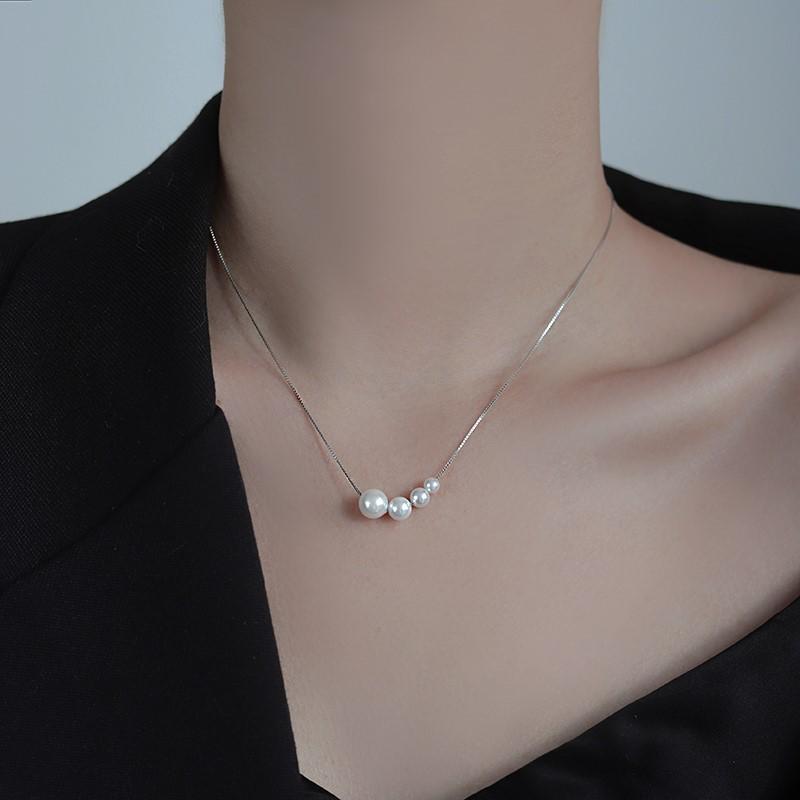 Elegant Pearl Necklace: Luxurious Design, Fashionable, Versatile Collarbone Chain