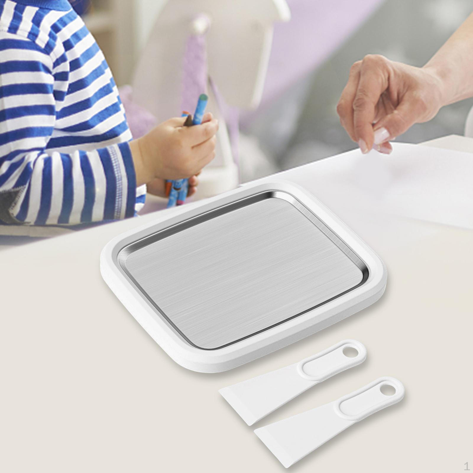 

Компактная машина для приготовления замороженных лакомств с лопаточками и буклетом с рецептами