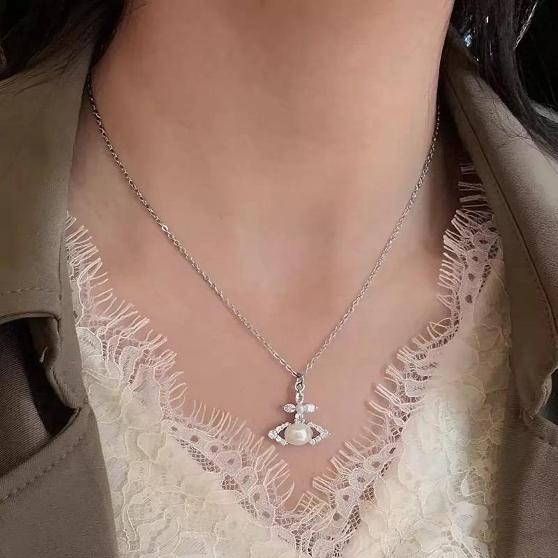 Titanium Steel Non-fading Small Waist Necklace Women's Summer Niche Design Accessories Collarbone Chain Pendant