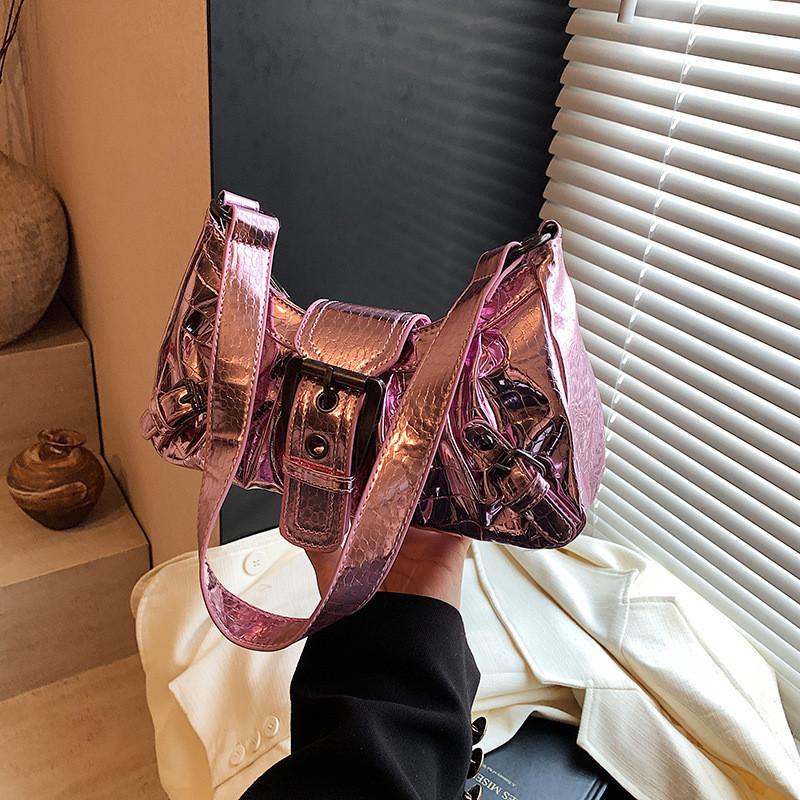 Chic Fashionable Shoulder Crescent Bag For Autumn In Vibrant Silver Gold And Pink розовый