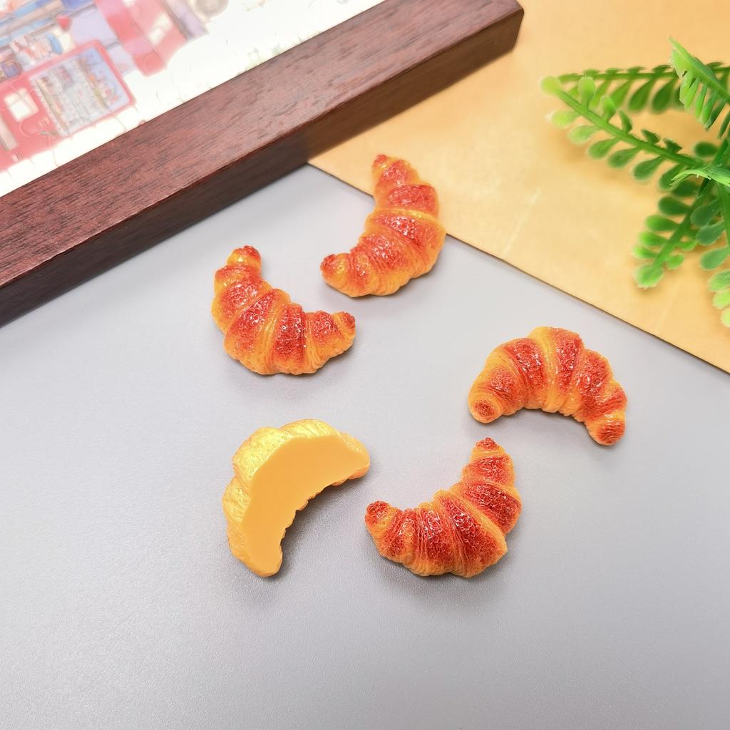 New Fashion 100Pcs/Lot 18*25MM Miniature Doll House Bread Food Model Flatback Resin Cabochons for Scrapbooking Crafts Decor