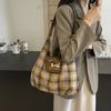 Bags Women's Large-capacity Plaid Tote Bags Commuter Retro Shoulder Satchel New Personalized Casual Backpack